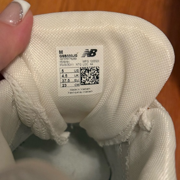 New Balance 550 Women’s 7 - Picture 6 of 6